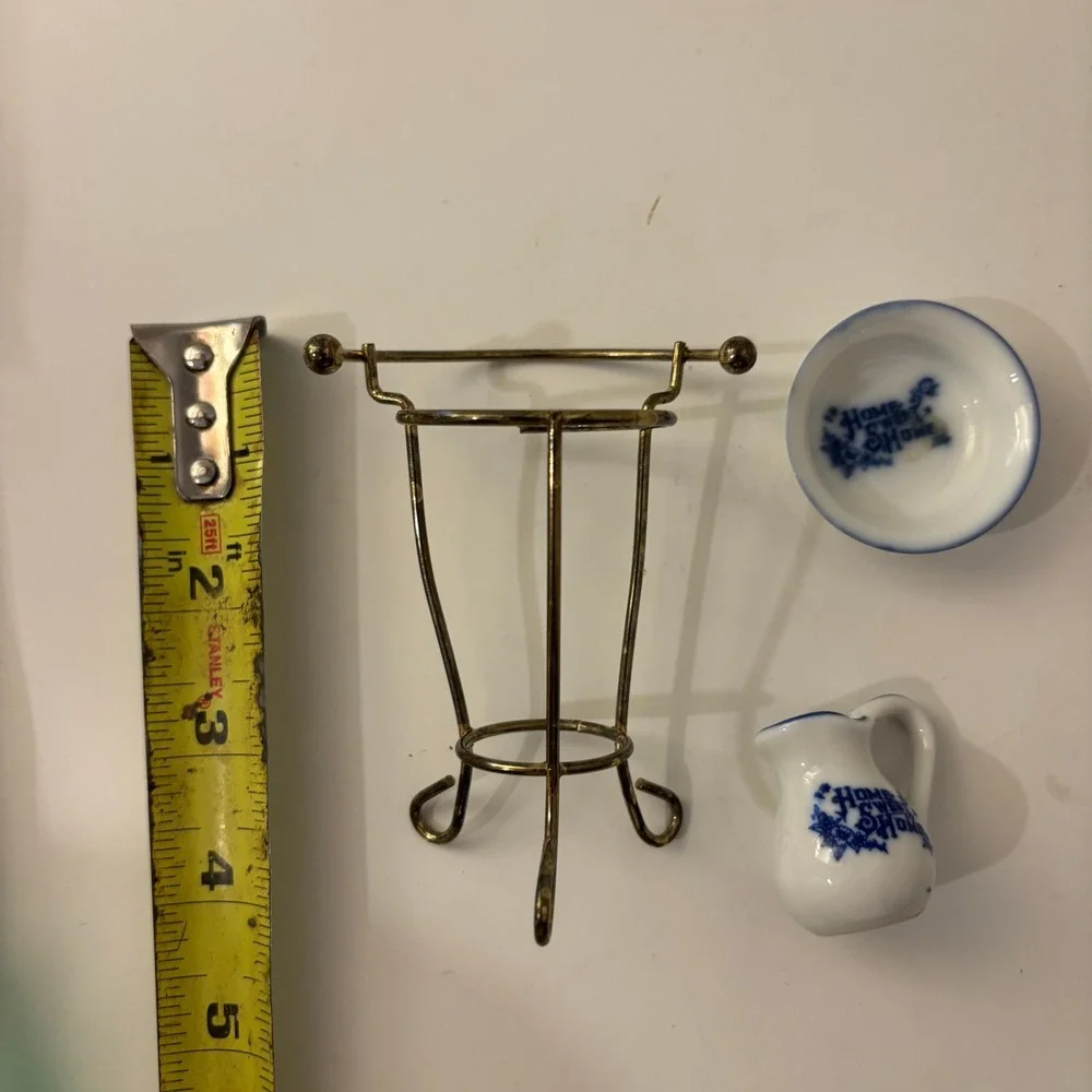 VTG Dollhouse Miniature Porcelain Wash Stand Set Pitcher Basin Metal Rack 1:12